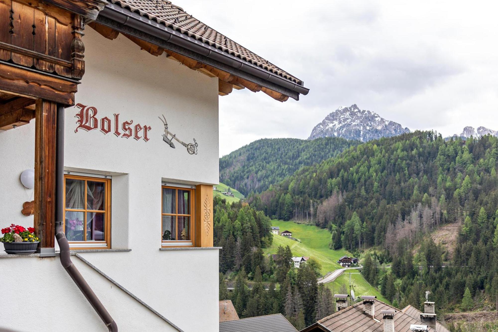 Bolser App Plan De Corones San Vigilio Di Marebbe Ruang foto